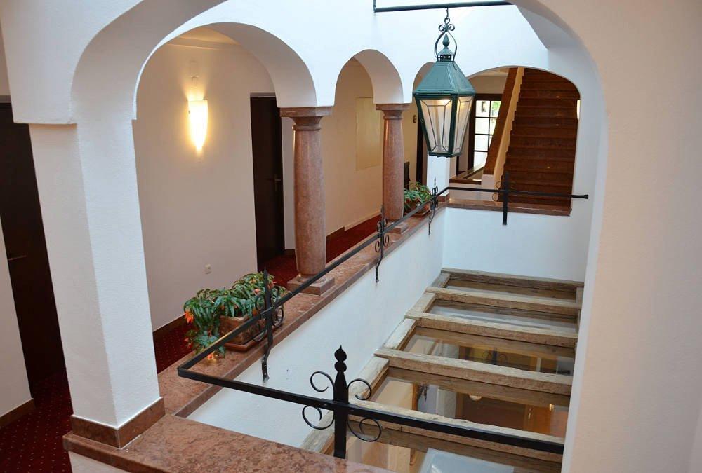 Hotel Restaurant Haeupl Seewalchen Buitenkant foto