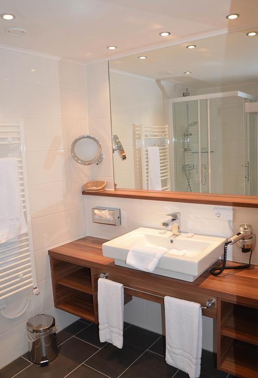 Hotel Restaurant Haeupl Seewalchen Kamer foto